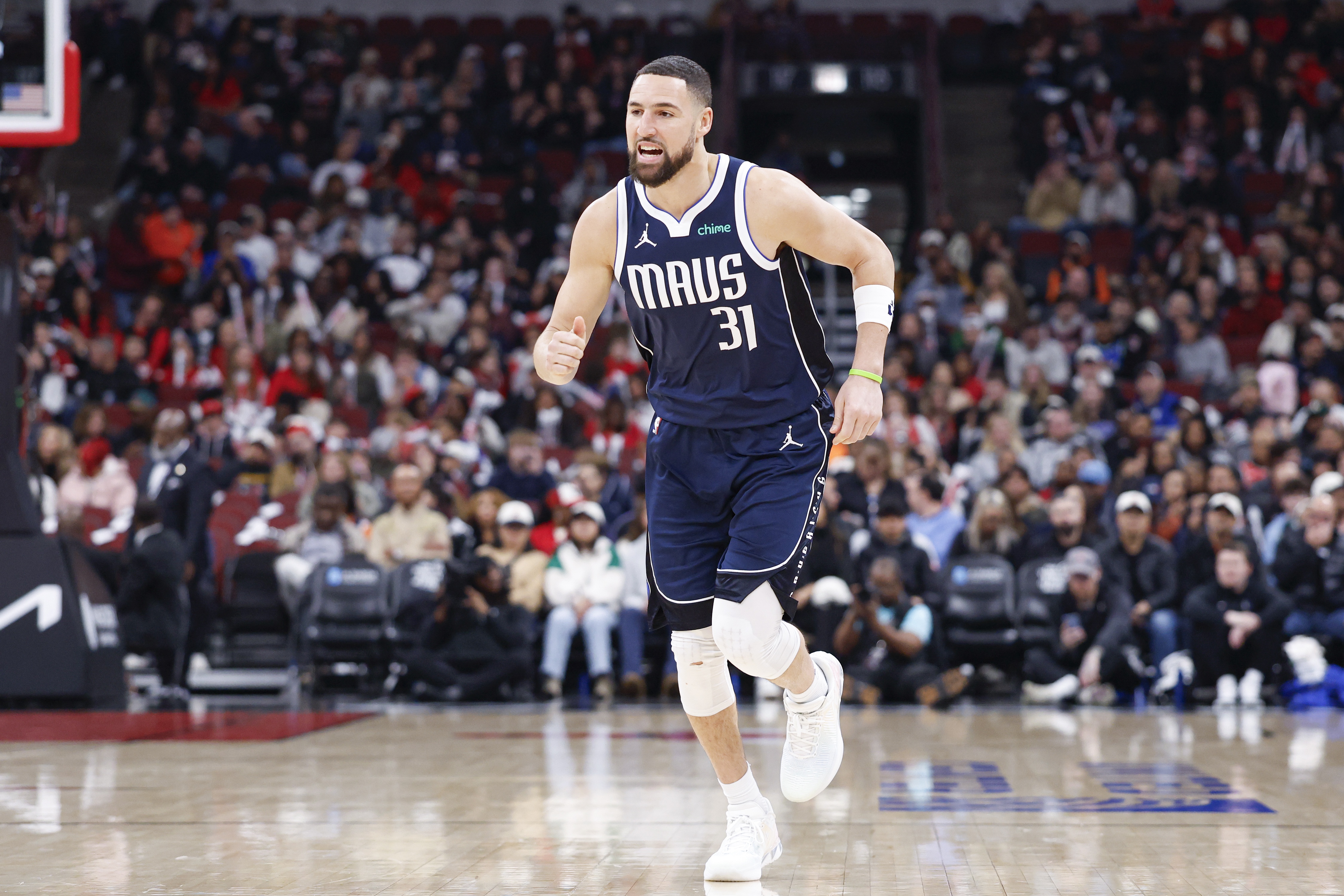 开云体育下载官网-克里斯蒂：你会想尽办法多向克莱学习 与他成为队友太幸运了